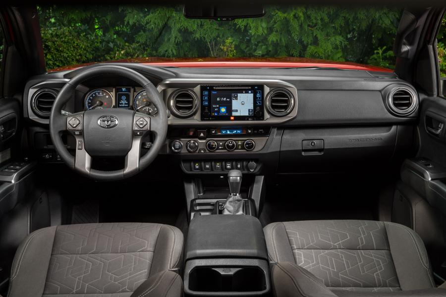 Торпедо Toyota Tacoma TRD Sport Double Cab 2015 года  (NA) (фото 39 из 40)